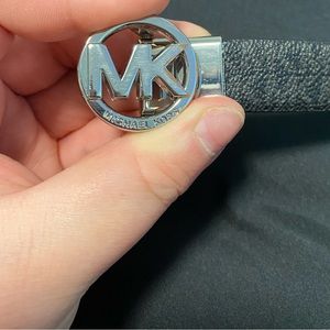 MICHAEL KORS - Thin belt